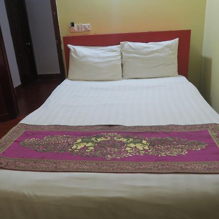 River Dolphin Hotel Kratie Exterior photo