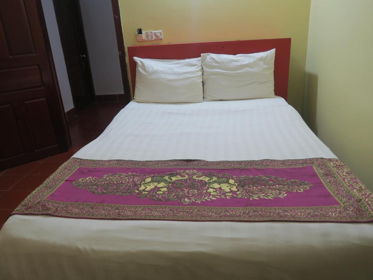River Dolphin Hotel Kratie Exterior photo