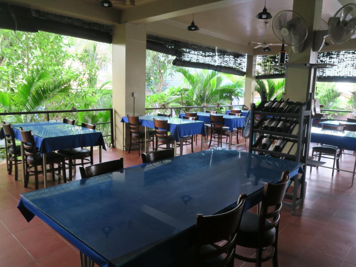 River Dolphin Hotel Kratie Exterior photo