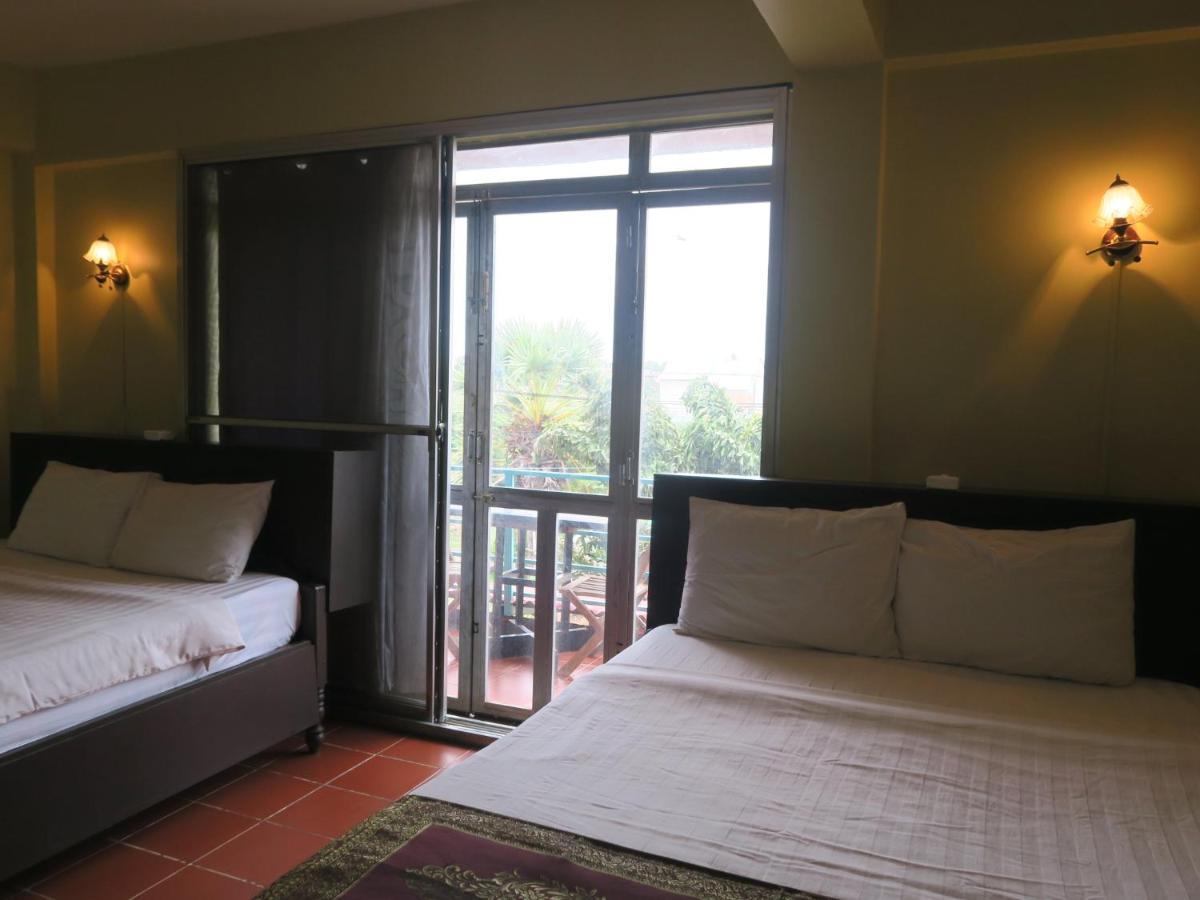 River Dolphin Hotel Kratie Exterior photo